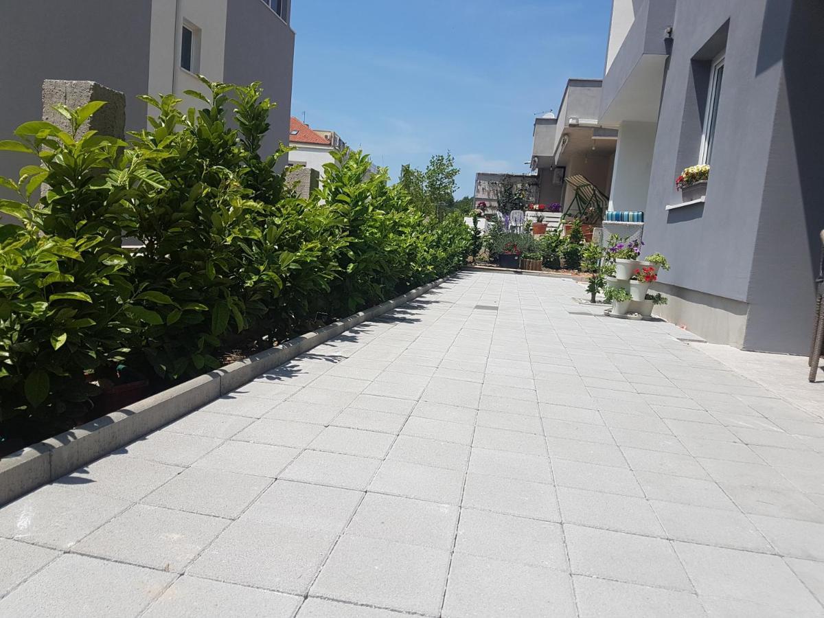 Apartments Marusic Makarska Exterior photo