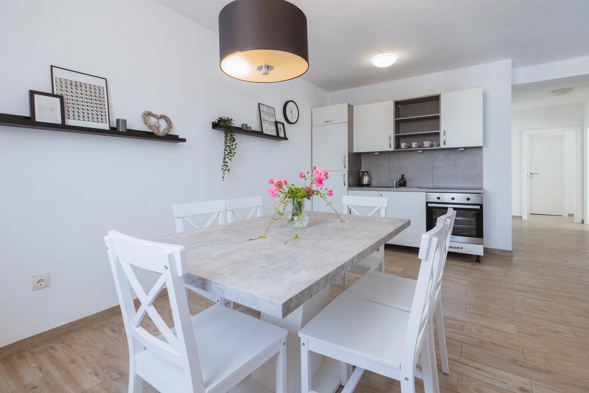 Apartments Marusic Makarska Room photo